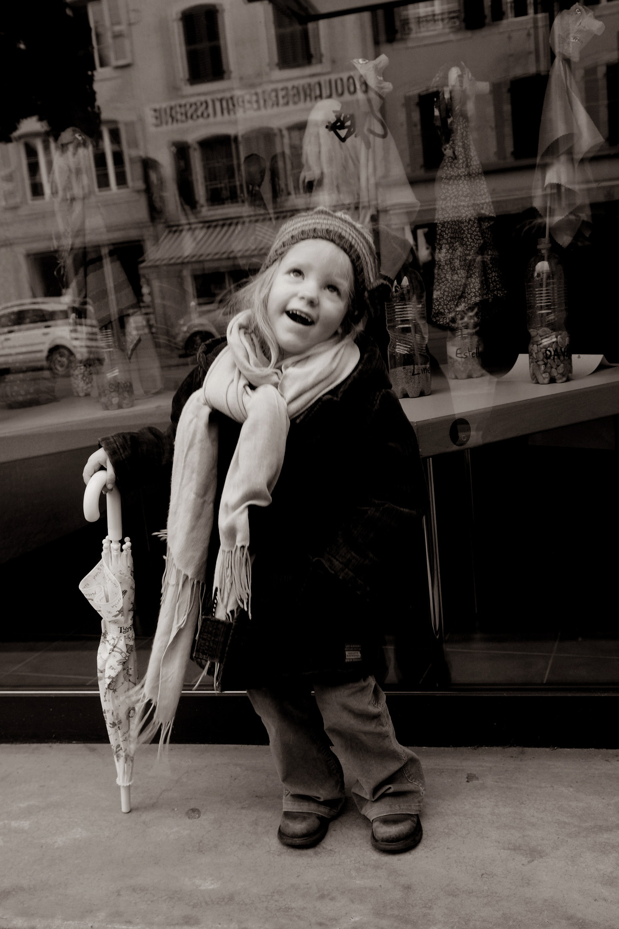 Maude_MaudeMorgesParapluie2008PhPache_0924